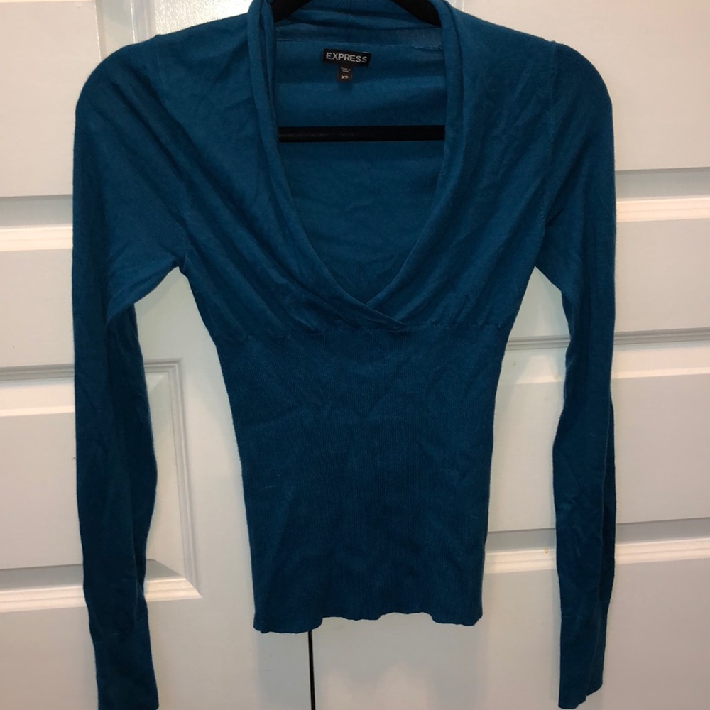 Express turquoise/blue Long Sleeve Swoopneck